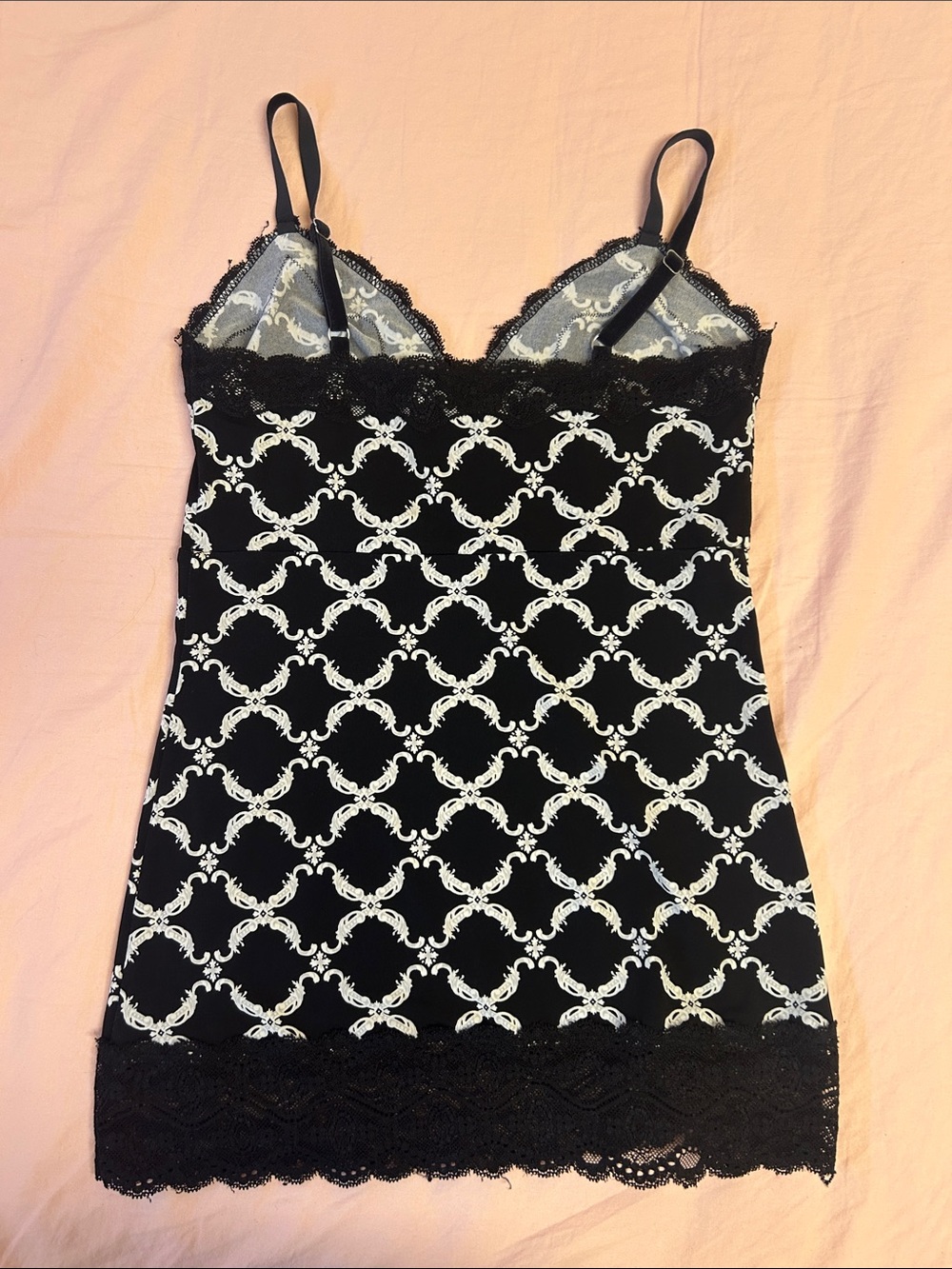 XXS Y2K vintage black and white pattern lace cami - Picture 3 of 4